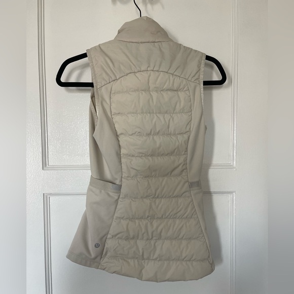 Lululemon down for it all vest - Picture 4 of 9